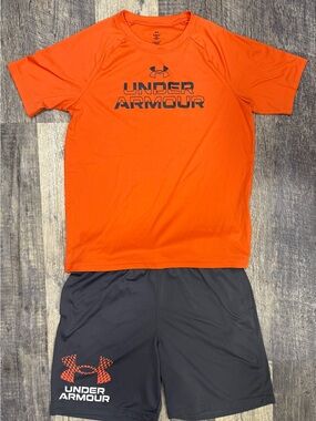 Under Armour Boys Tech Split Wordmark Short Sleeve T-Shirt and Tech Logo Shorts